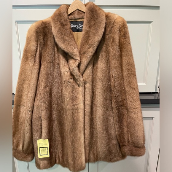 Gorgeous Blond Mink Jacket - Picture 2 of 12